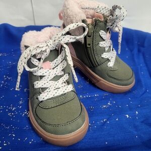 OshKosh B'gosh Ankle Boots For Toddler/Baby, Size 5,  Brand-new